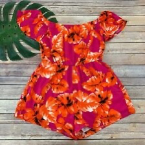 NWT Lulu’s Tropical Pink Floral Romper S - Picture 2 of 2